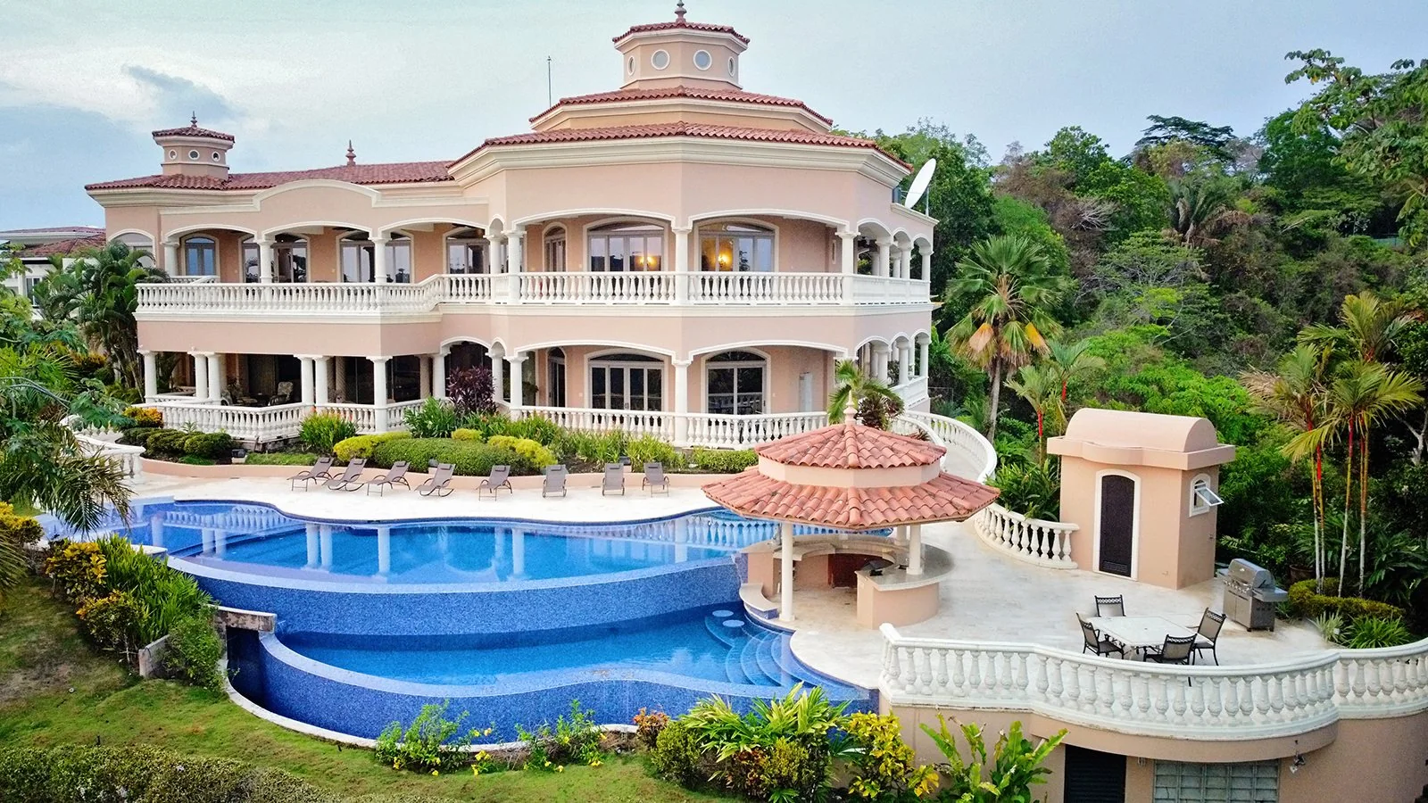 Casa Garmus